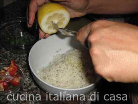 condire il riso con il limone