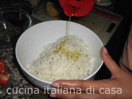 condire il riso con olio