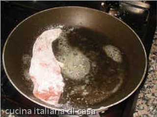 soffriggere le fettine nel burro