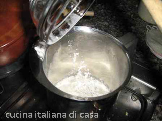 preparare la salsa al limone