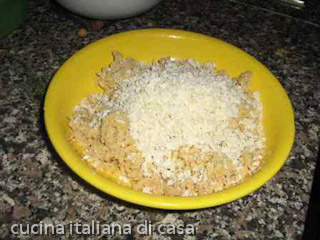 composto per le polpette ci ceci con feta