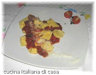 cappelletti romagnoli pomodoro e basilico